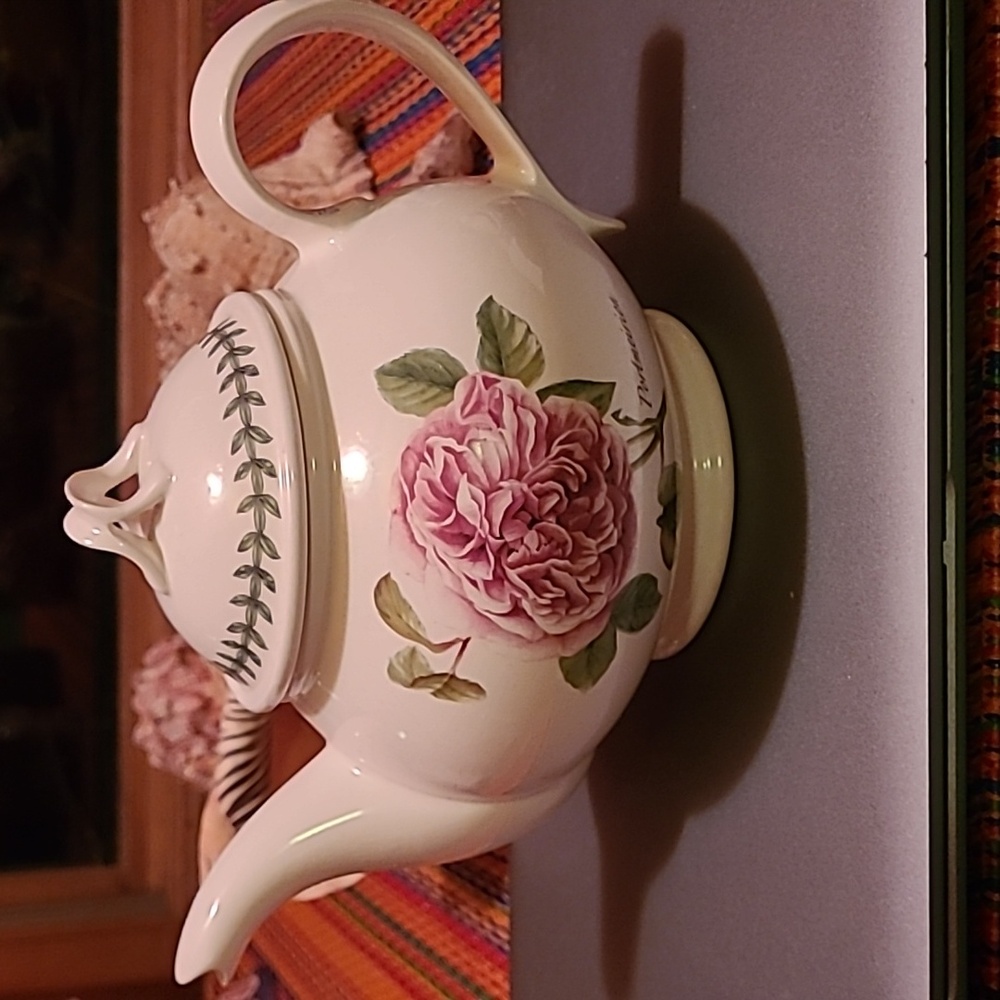 Portmerion Botanic Garden Rose Teapot